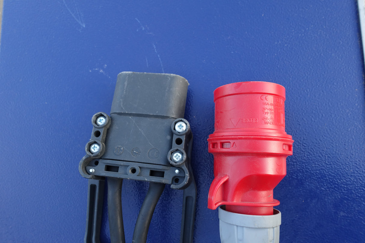 48V 100A Tricom S Ladegerät