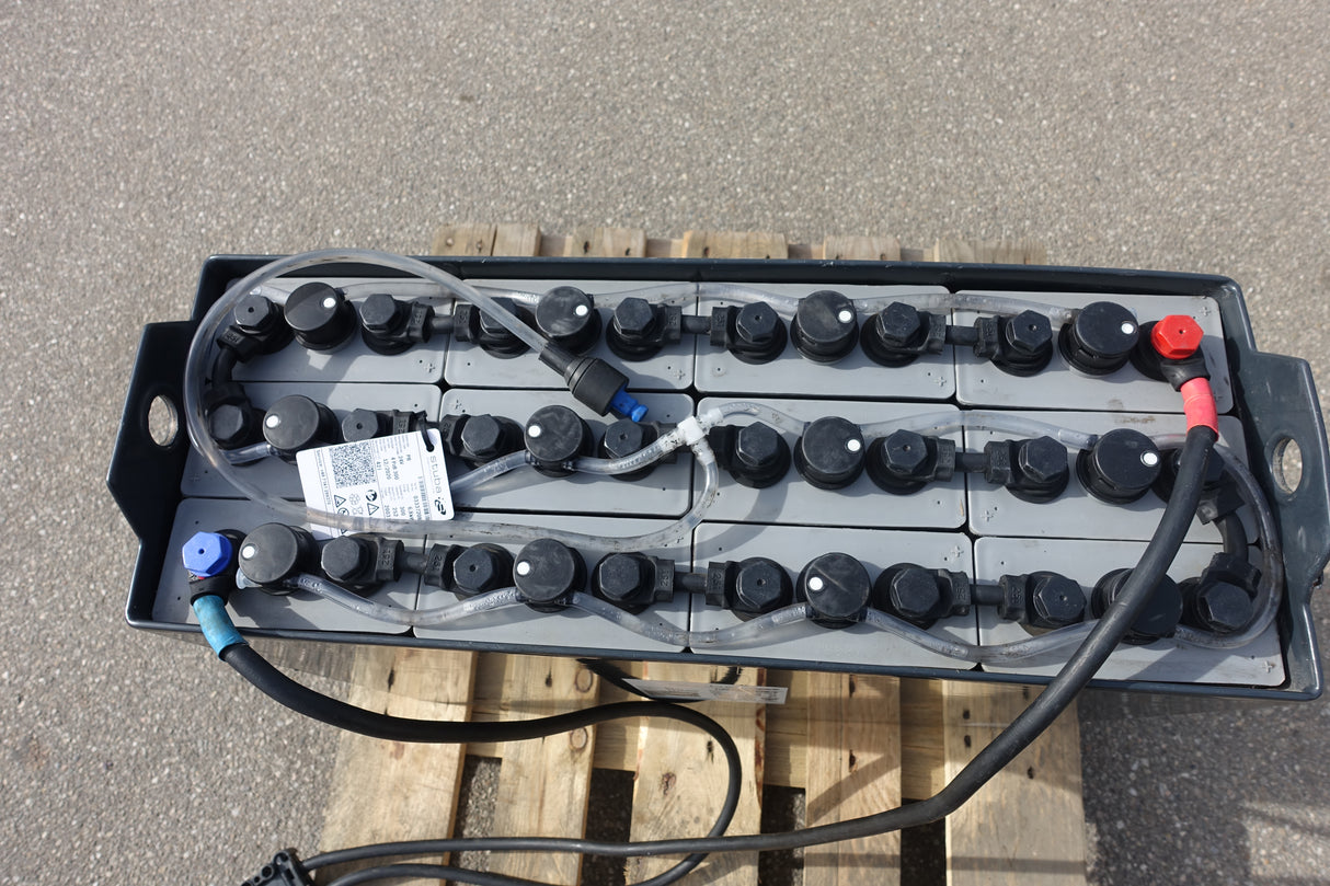 Staplerbatterie 24V 4PzB300 - SONDERTROG