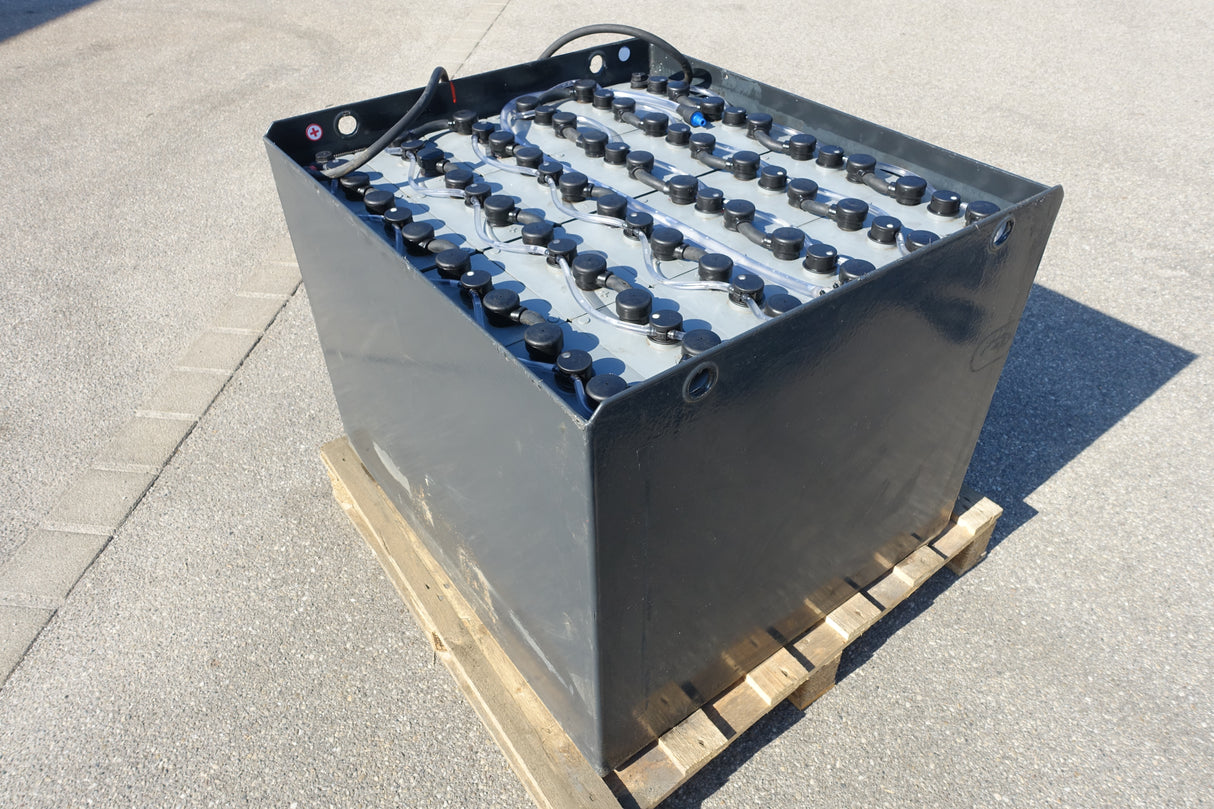 Staplerbatterie 48V 6PzS750