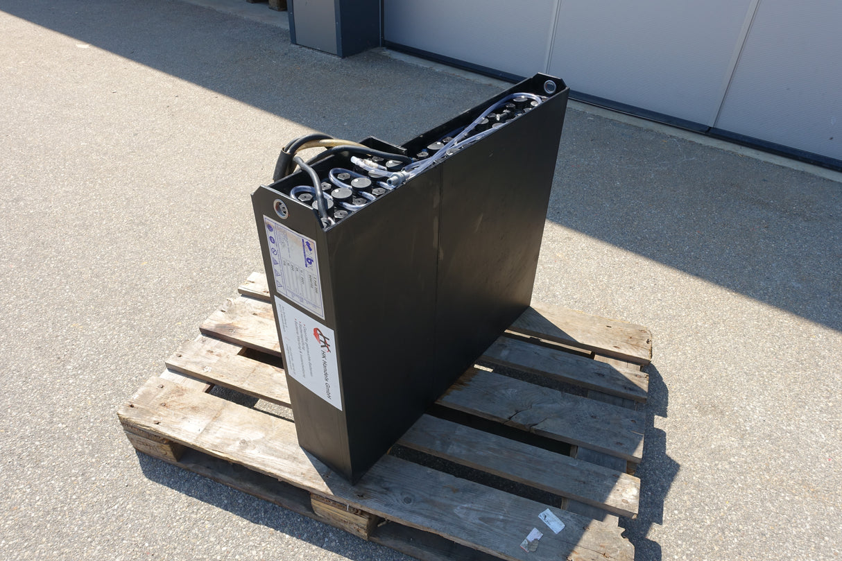 Forklift battery 24V 2PzB200 L-TROG