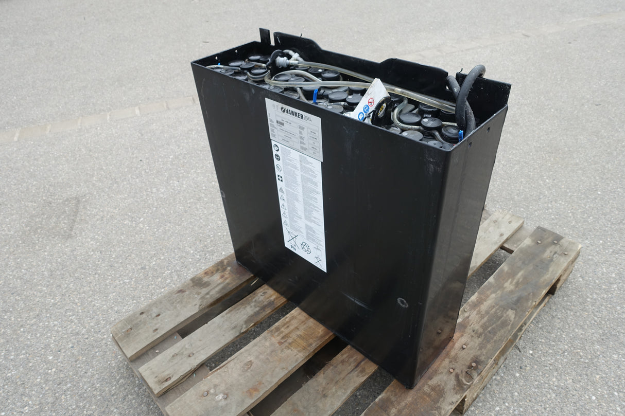Hawker Staplerbatterie 24V 3PzB225