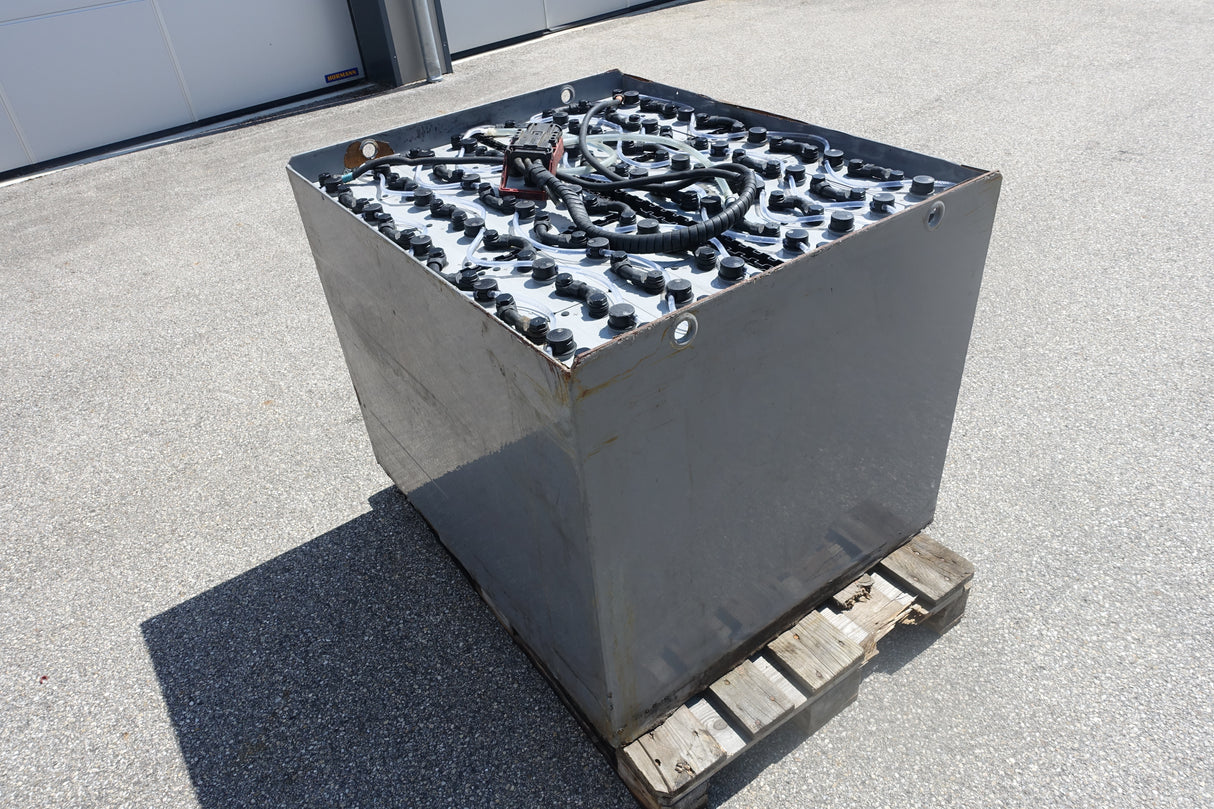 Forklift battery 80V 5PzS775
