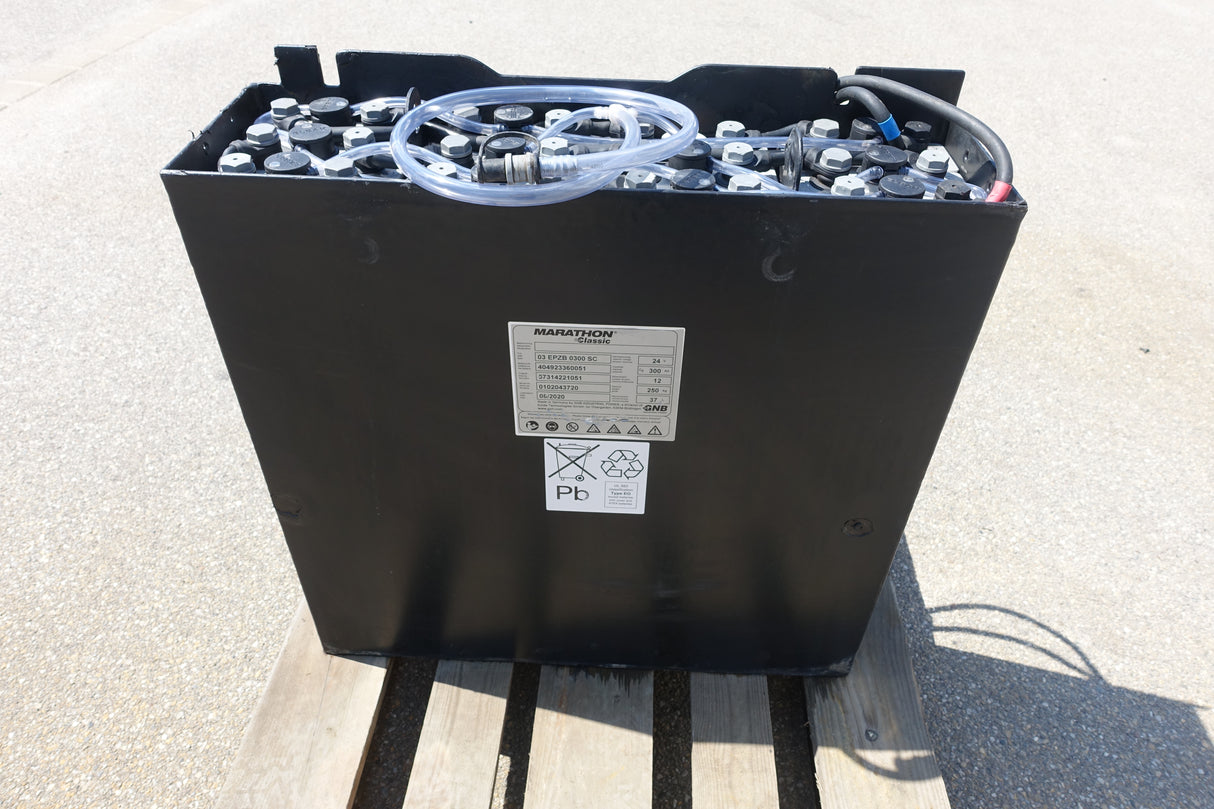 Exide Staplerbatterie 24V 3PzB300 Sondertrog