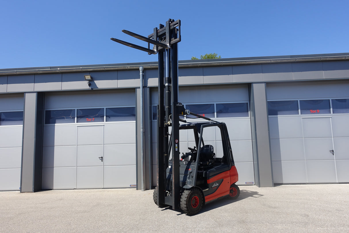 Linde E30-01 3t Elektrostapler