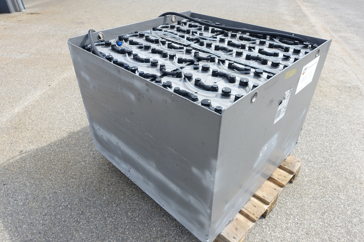 Stuba Staplerbatterie 80V 6PzS930