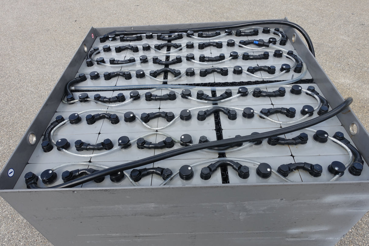 Stuba Staplerbatterie 80V 6PzS930