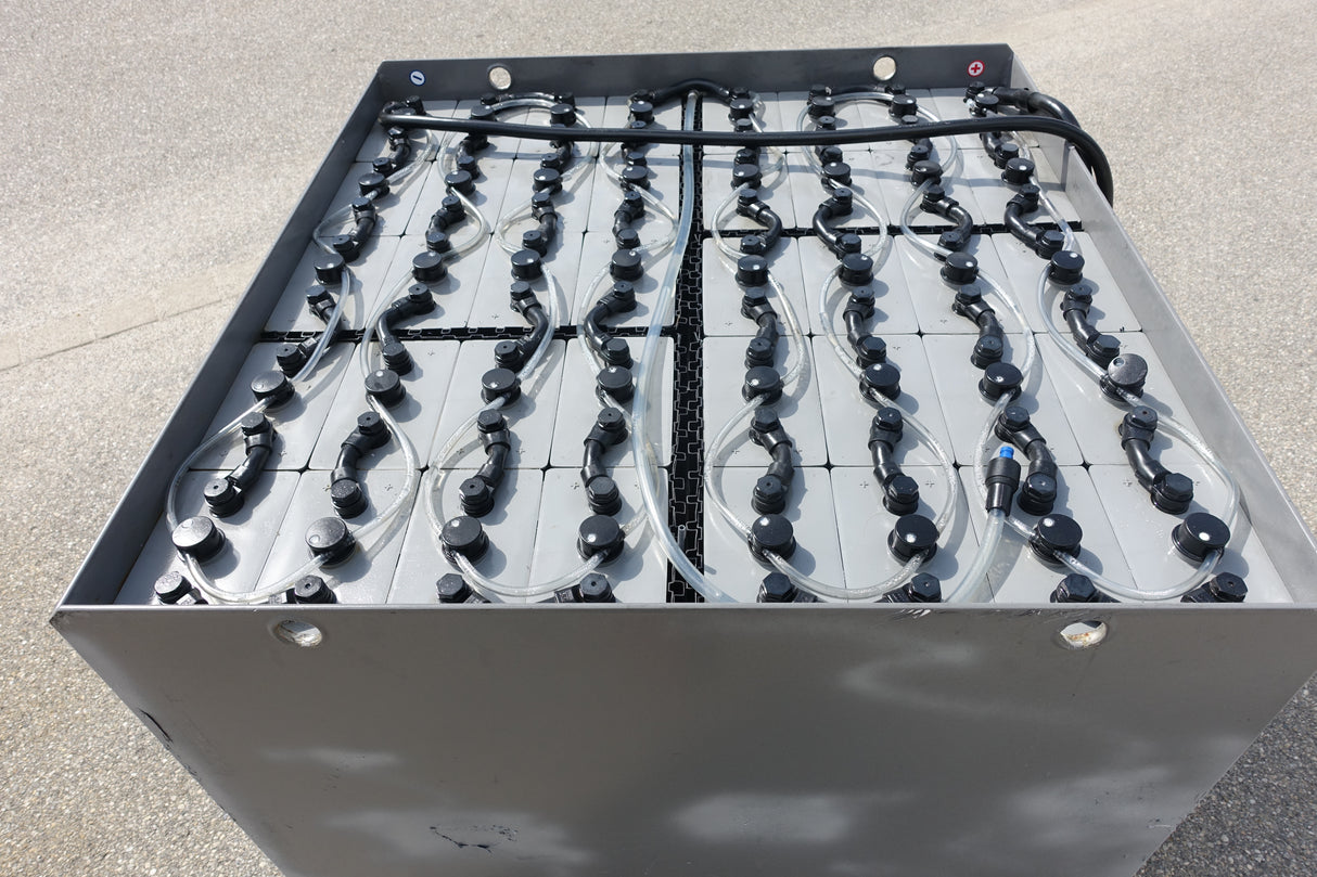 Stuba Staplerbatterie 80V 6PzS930