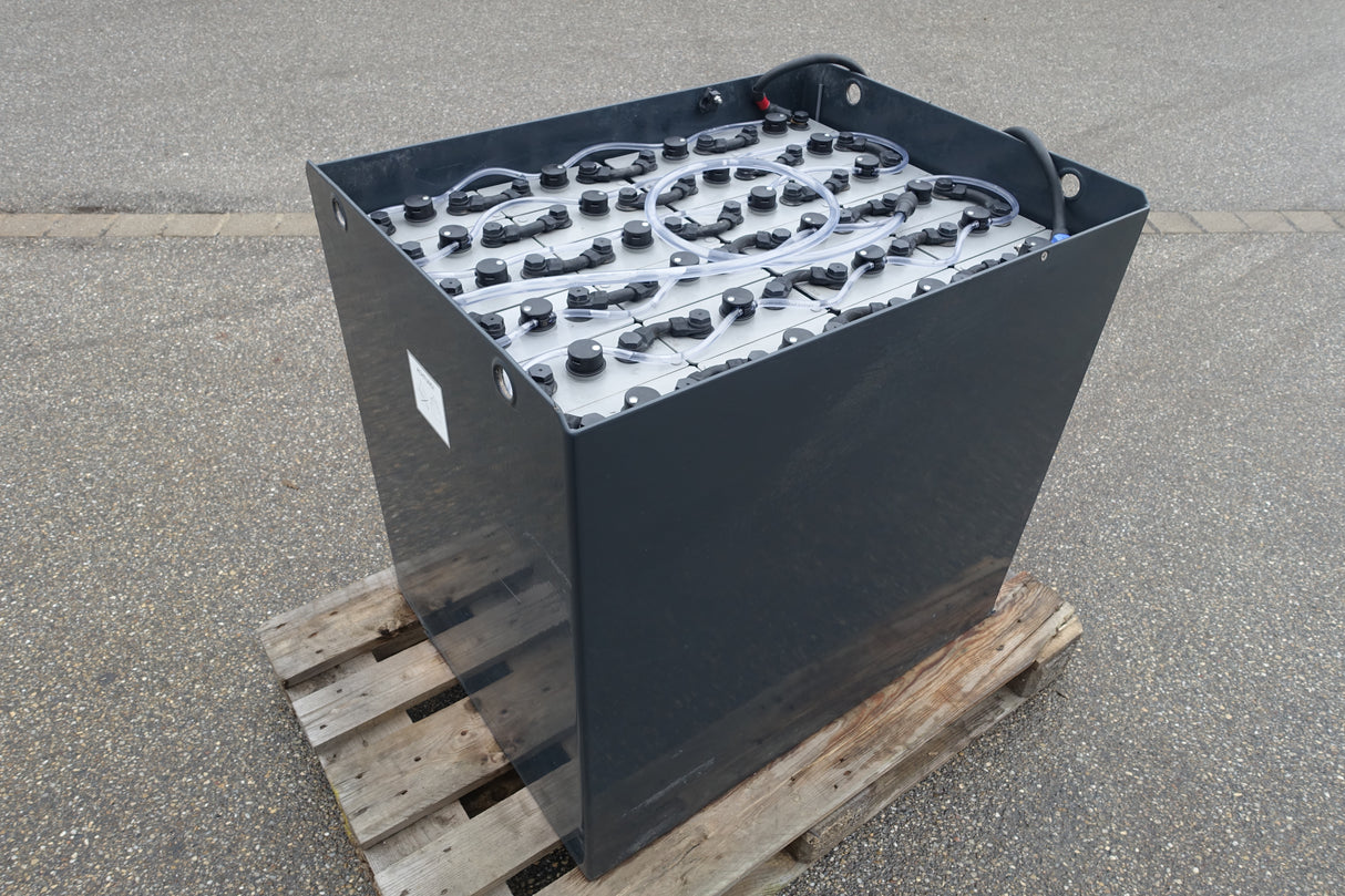 Forklift battery 48V 5PzS700