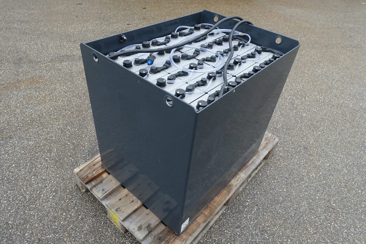 Forklift battery 48V 5PzS700
