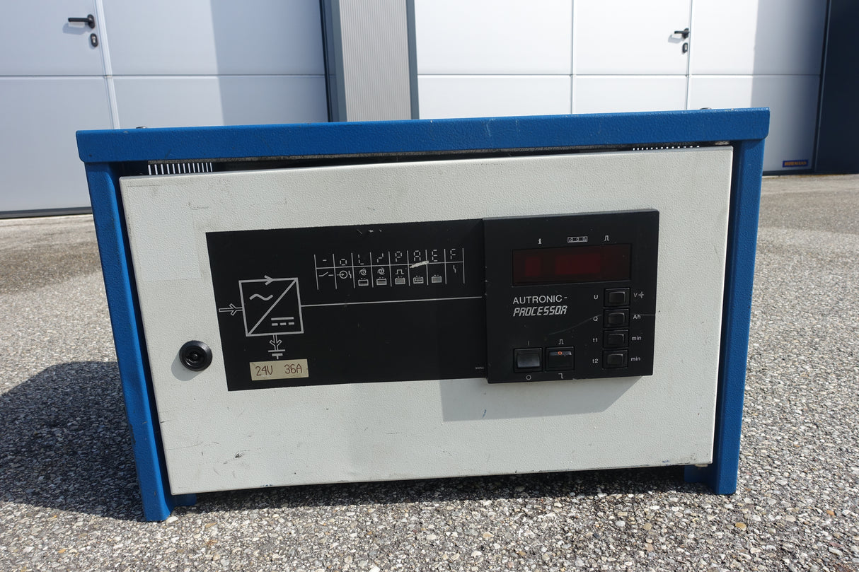 24V 36A Autronic Ladegerät