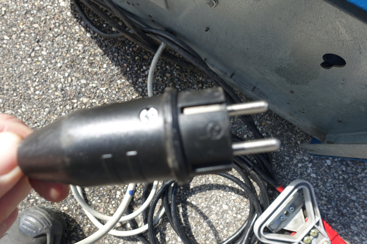 24V 36A Autronic Ladegerät