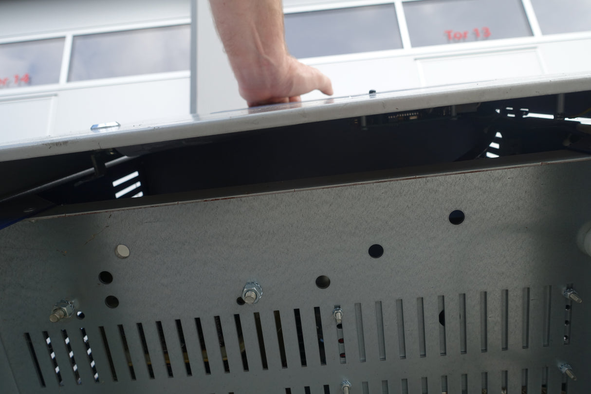 24V 70A Tricom S Ladegerät mit EUW