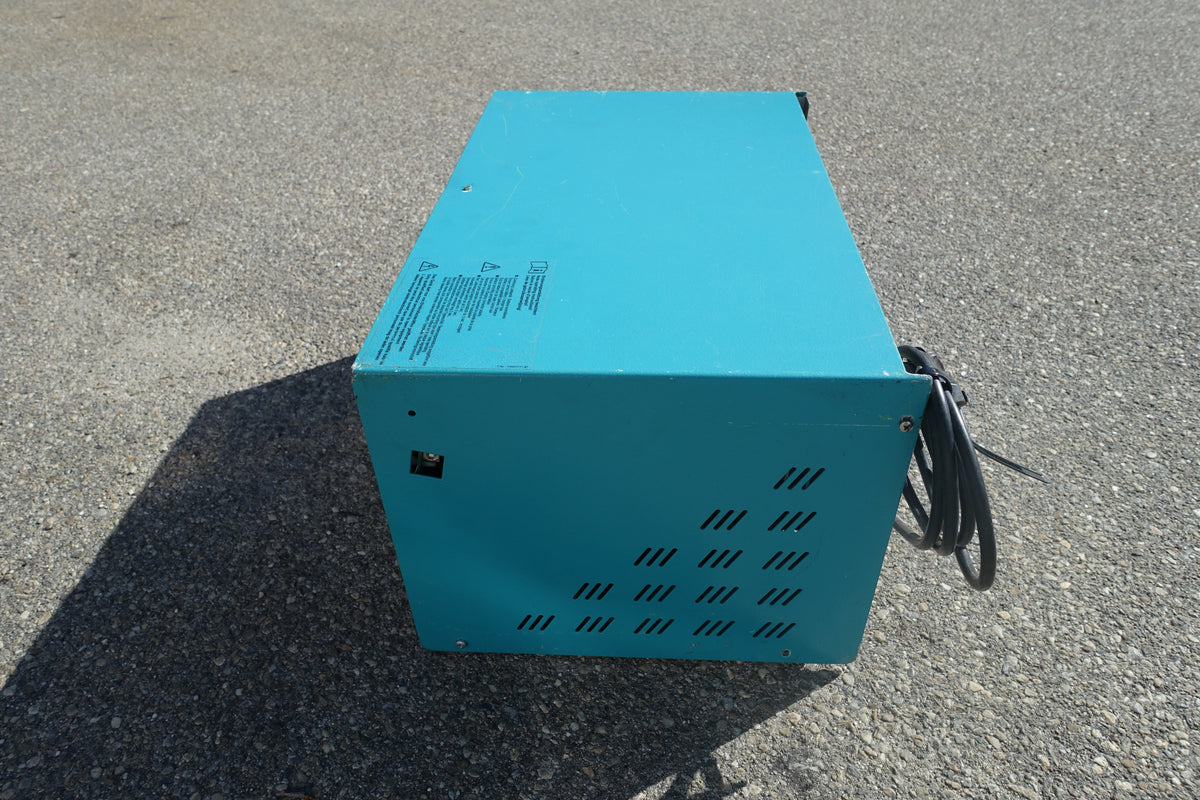 24V 70A Ladegerät Benning