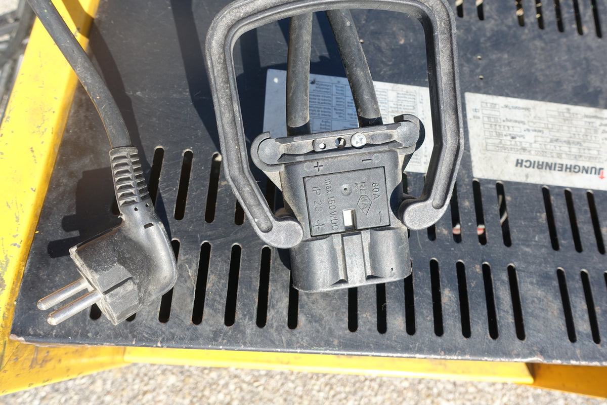 24V 30A Ladegerät Jungheinrich Akkumat