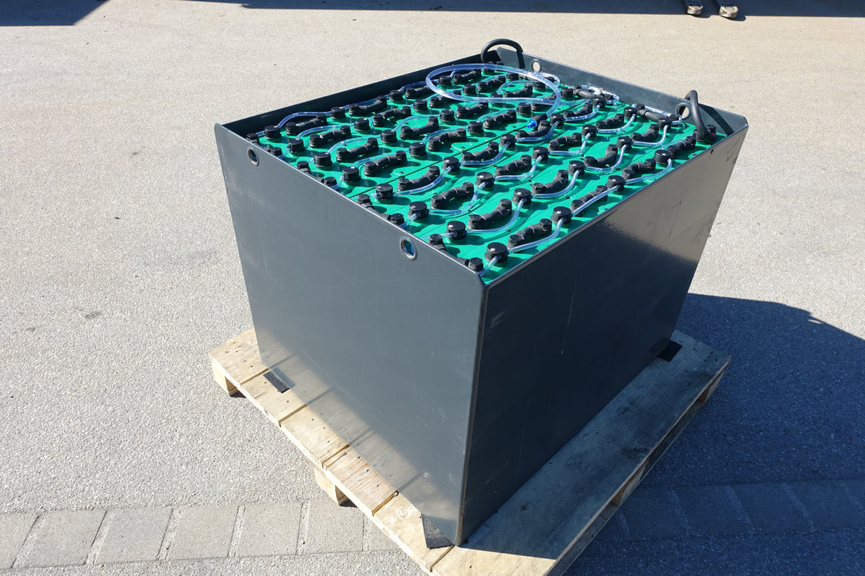 Forklift battery 80V 5PzS775