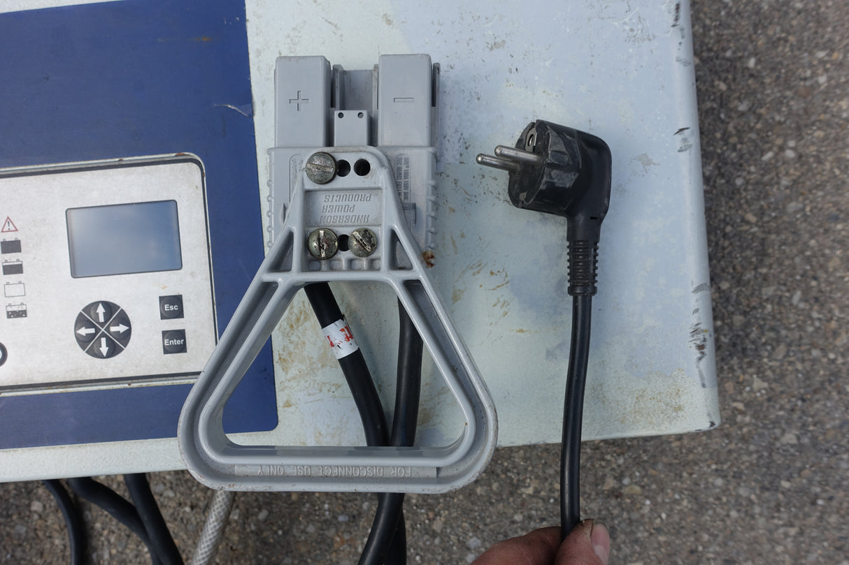 24V 100A TriCOM FUTUR Charger