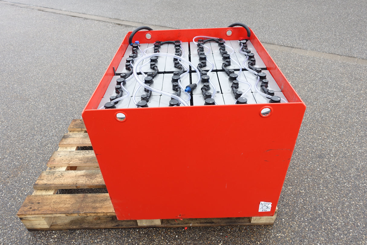 Forklift battery 48V 6PzS690