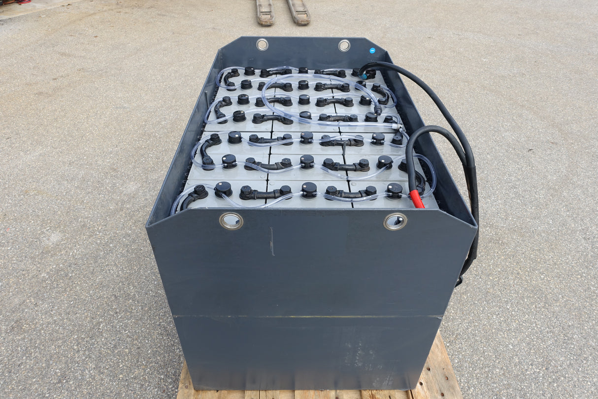 Forklift battery 48V 6PzS690 special trough