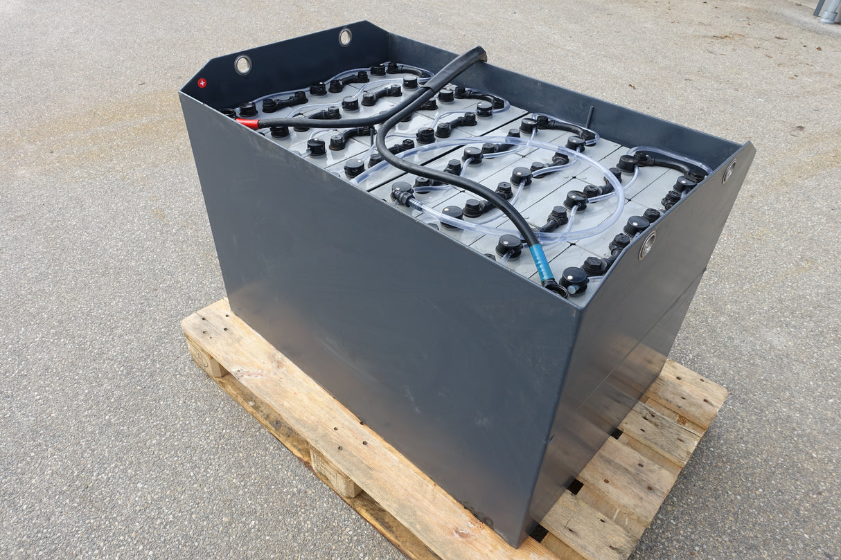 Forklift battery 48V 6PzS690 special trough