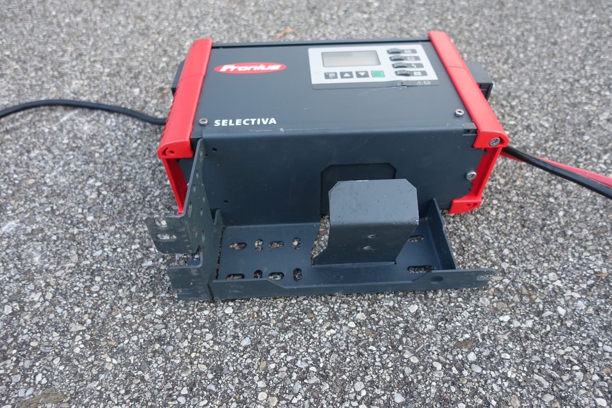 Fronius Selectiva 2.0 2KW 2050 mit Wandhalterung