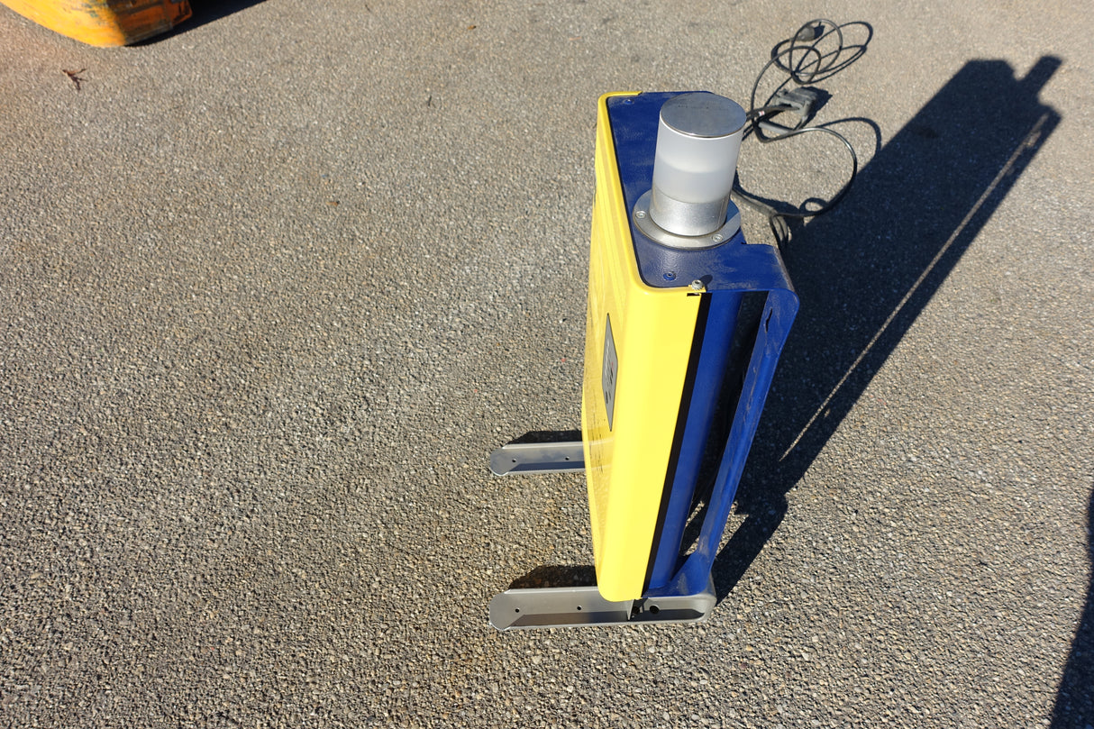 24V 60A Tricom HF Ladegerät B25