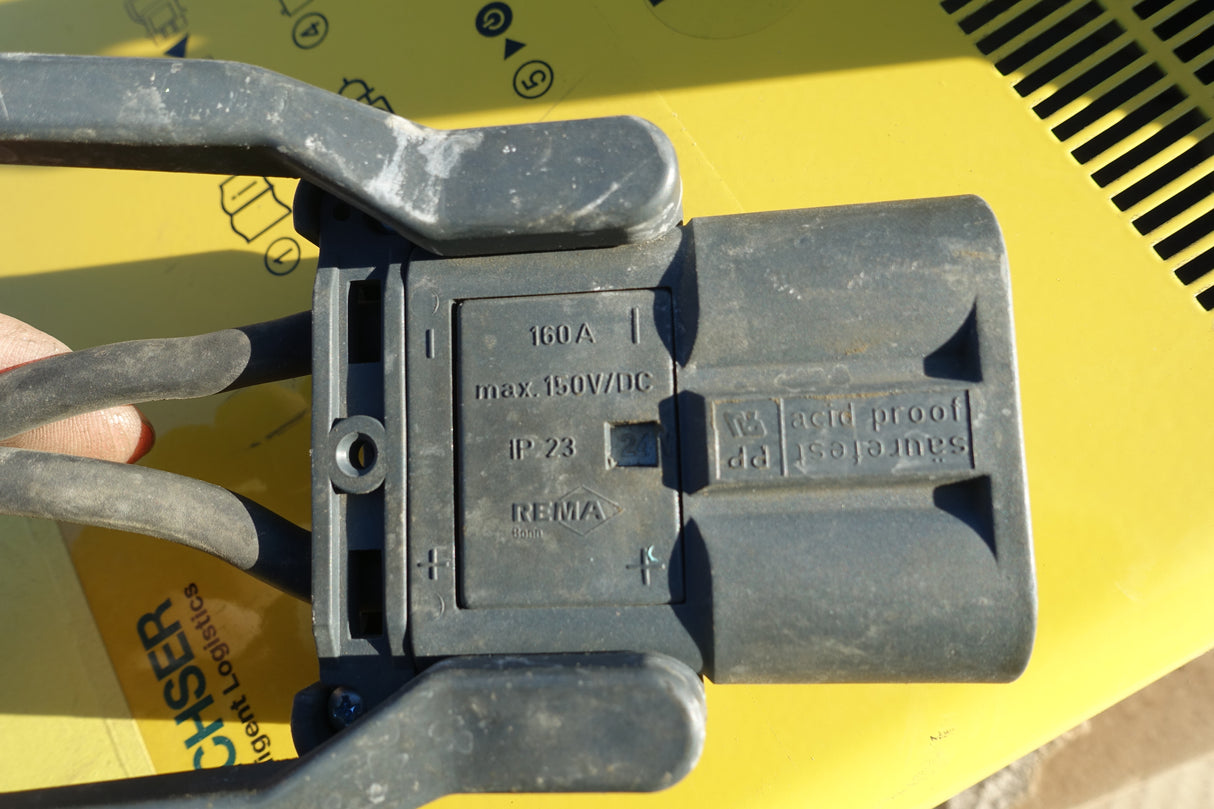 24V 60A Tricom HF Ladegerät B25