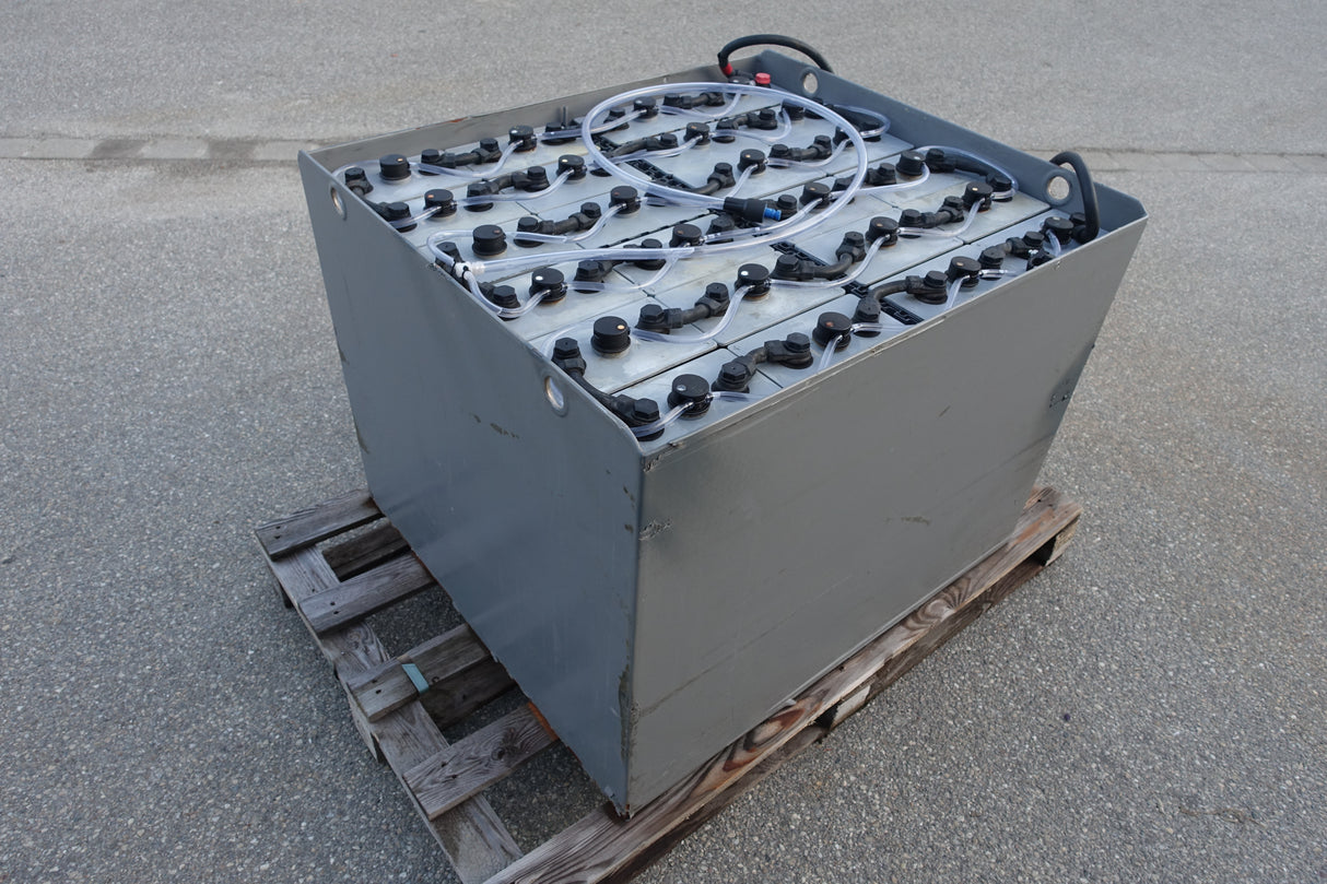 Staplerbatterie 48V 6PzS750