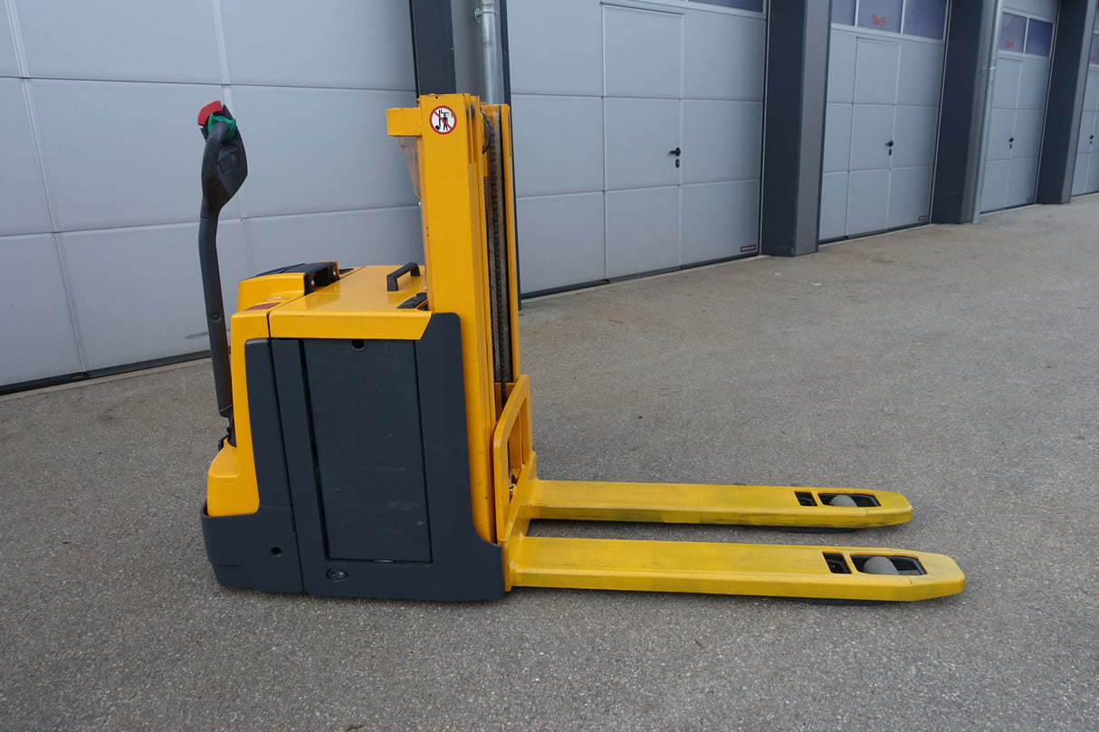 Jungheinrich EJD 220 Ameise