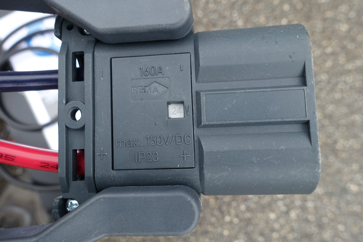 24V 40A Ladegerät Tricom L