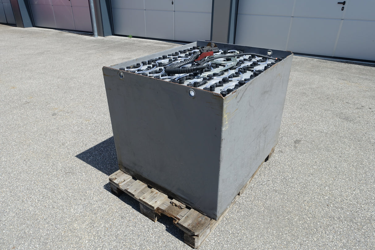 Forklift battery 80V 5PzS775