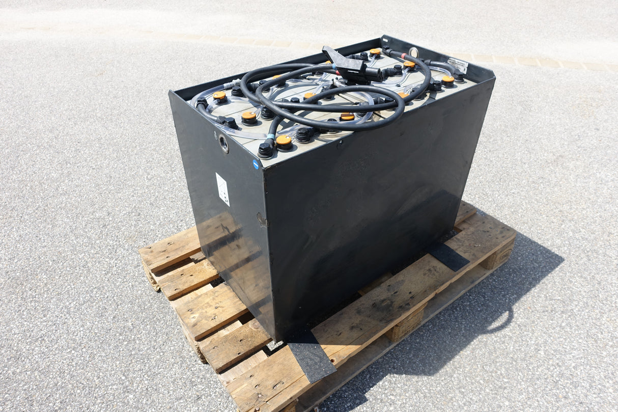 Forklift battery 24V 8PzS1000