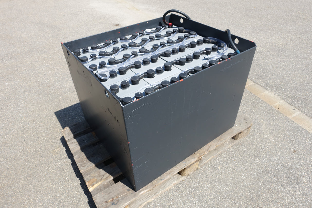 Forklift battery 48V 6PzS690