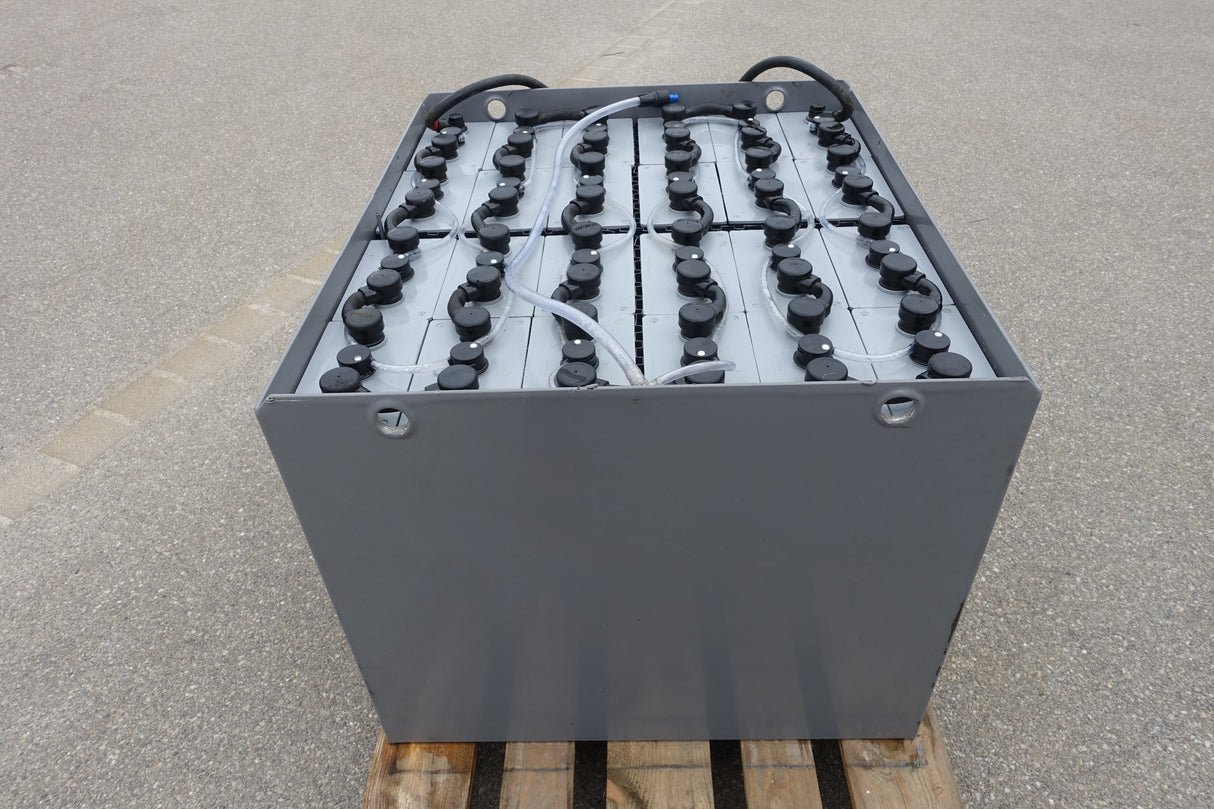 Staplerbatterie 48V 6PzS750