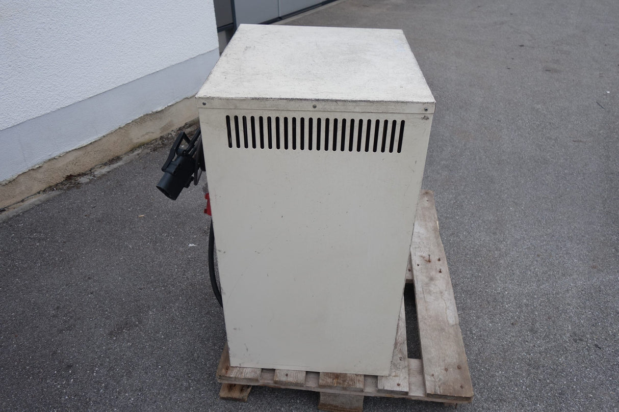 HK Handels GmbH 80V 175A Ladegerät