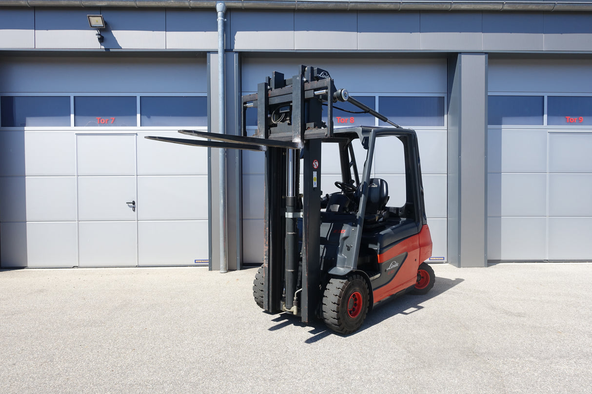 Linde E30-01 3t Elektrostapler