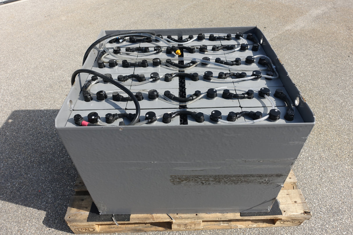 Staplerbatterie 48V 6PzS750