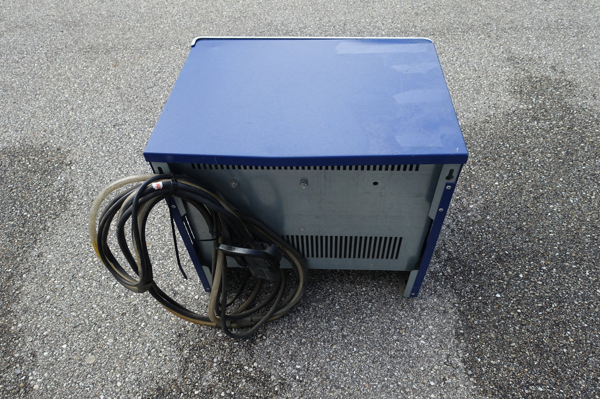 24V 70A  Tricom S Ladegerät mit EUW