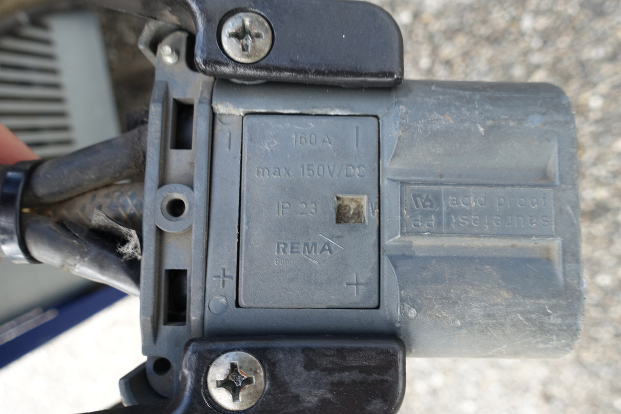 24V 70A  Tricom S Ladegerät mit EUW