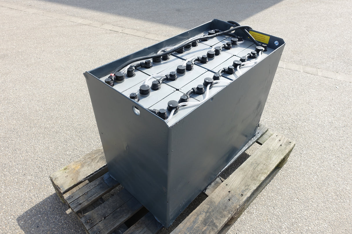 Forklift battery 24V 7PzS560