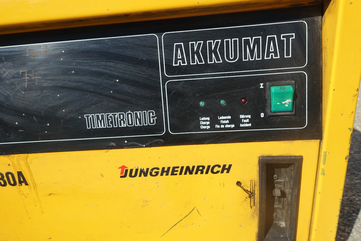 24V 30A Ladegerät Jungheinrich Akkumat