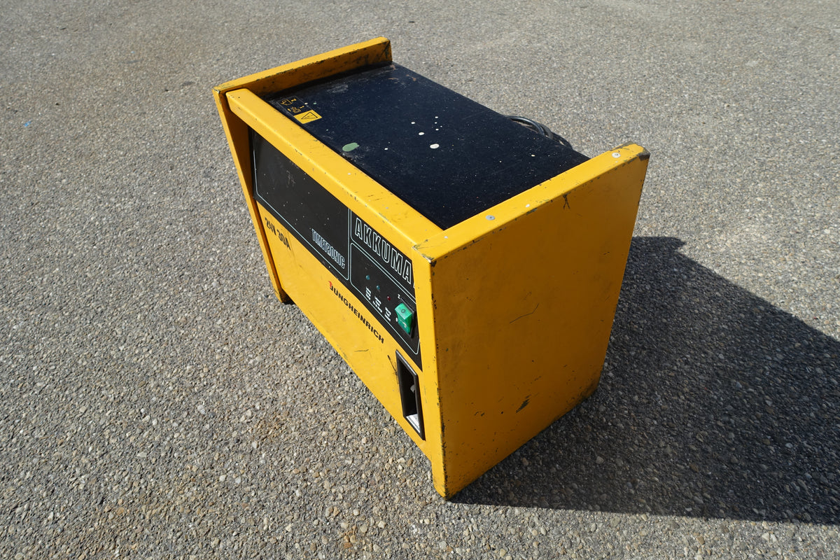 24V 30A Ladegerät Jungheinrich Akkumat