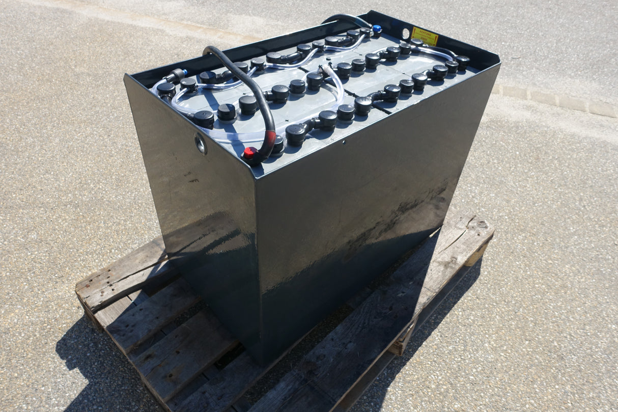 Forklift battery 24V 8PzS1000