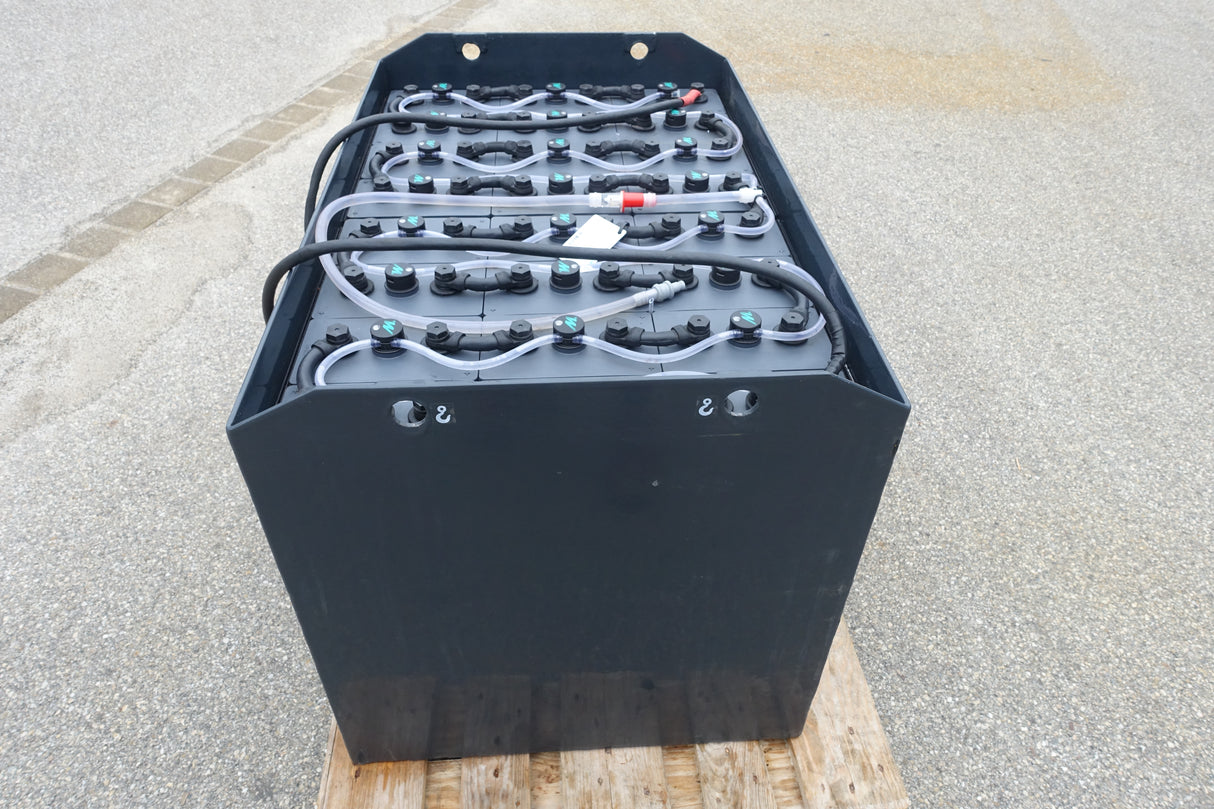 Staplerbatterie 48V 6PzS690