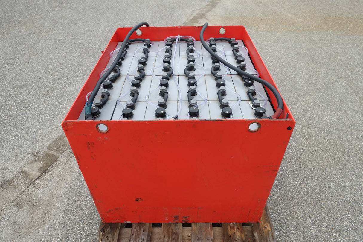 Staplerbatterie 48V 6PzS690