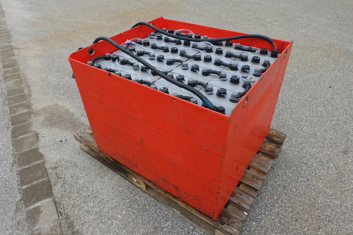 Staplerbatterie 48V 6PzS690