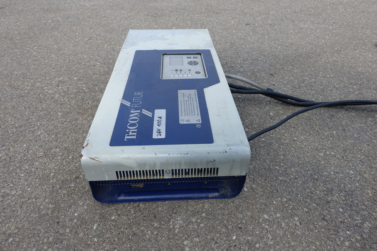24V 100A TriCOM FUTUR Charger