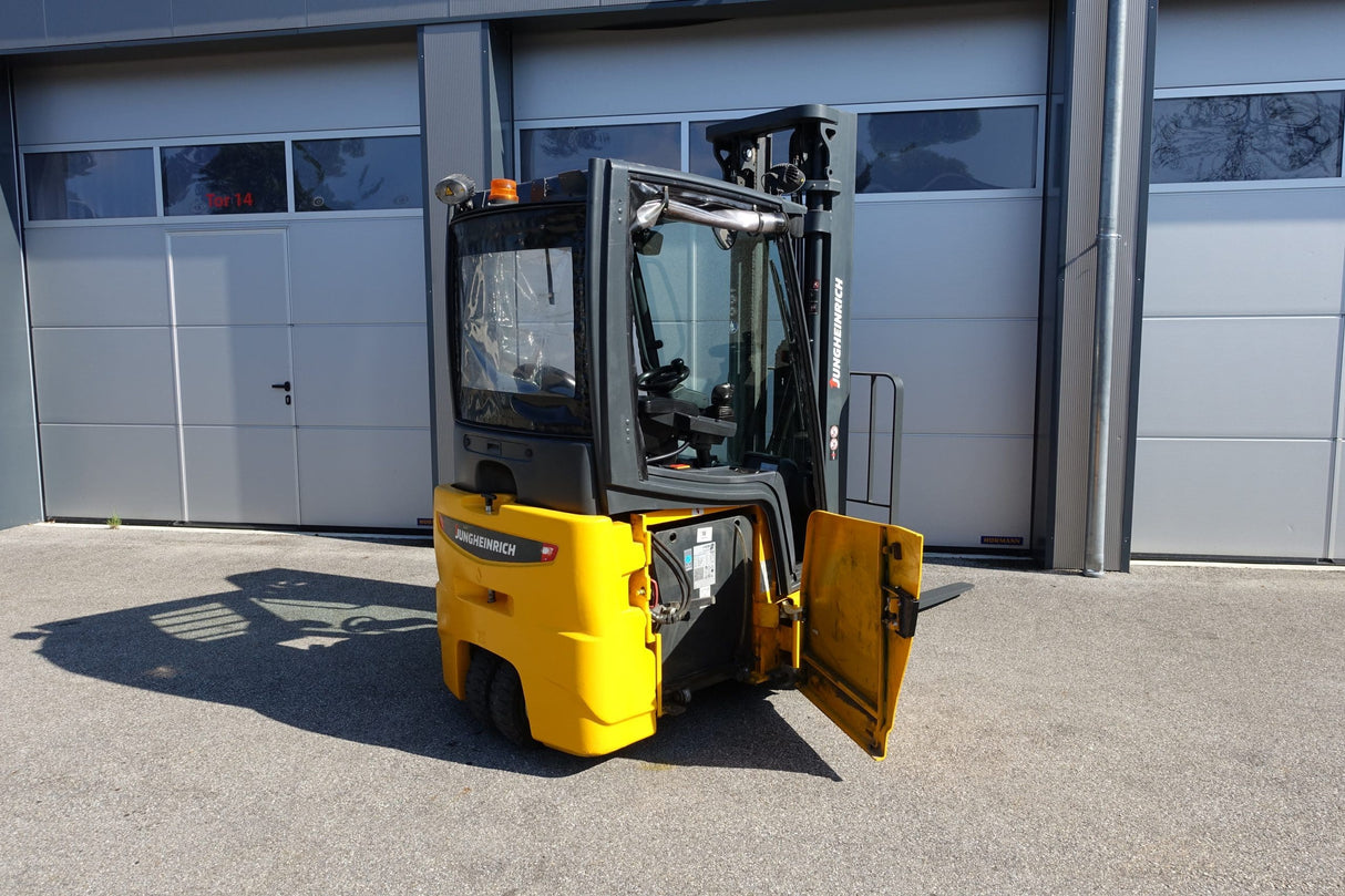 Jungheinrich EFG215 Triplex