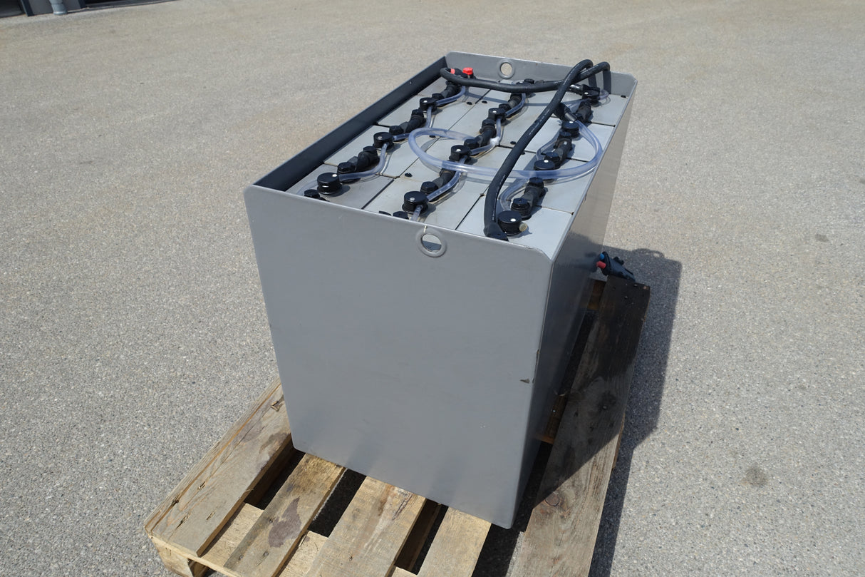 Forklift battery 24V 8PzS1000