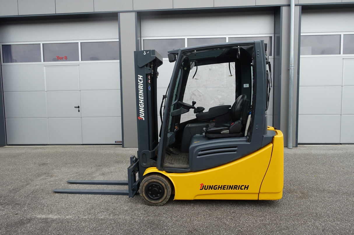 Jungheinrich EFG216 Triplex