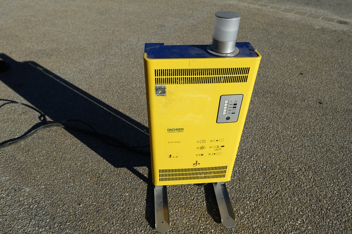 24V 60A Tricom HF Ladegerät B25